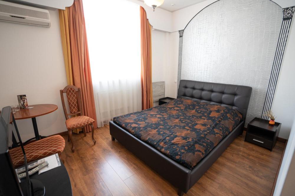 Hotel Piano Kiev Eksteriør bilde